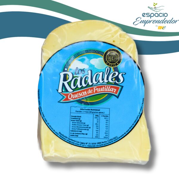 WhatsApp Image 2025-06-25 at 10.56.14 (1) Queso mantecoso premium ??? trozo - Marca Los Radales